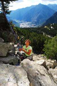 Isabel asegurando Isabel asegurando