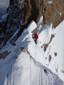 Bajando hacia el Rappel Cara Norte a la Izquierda = Vacio